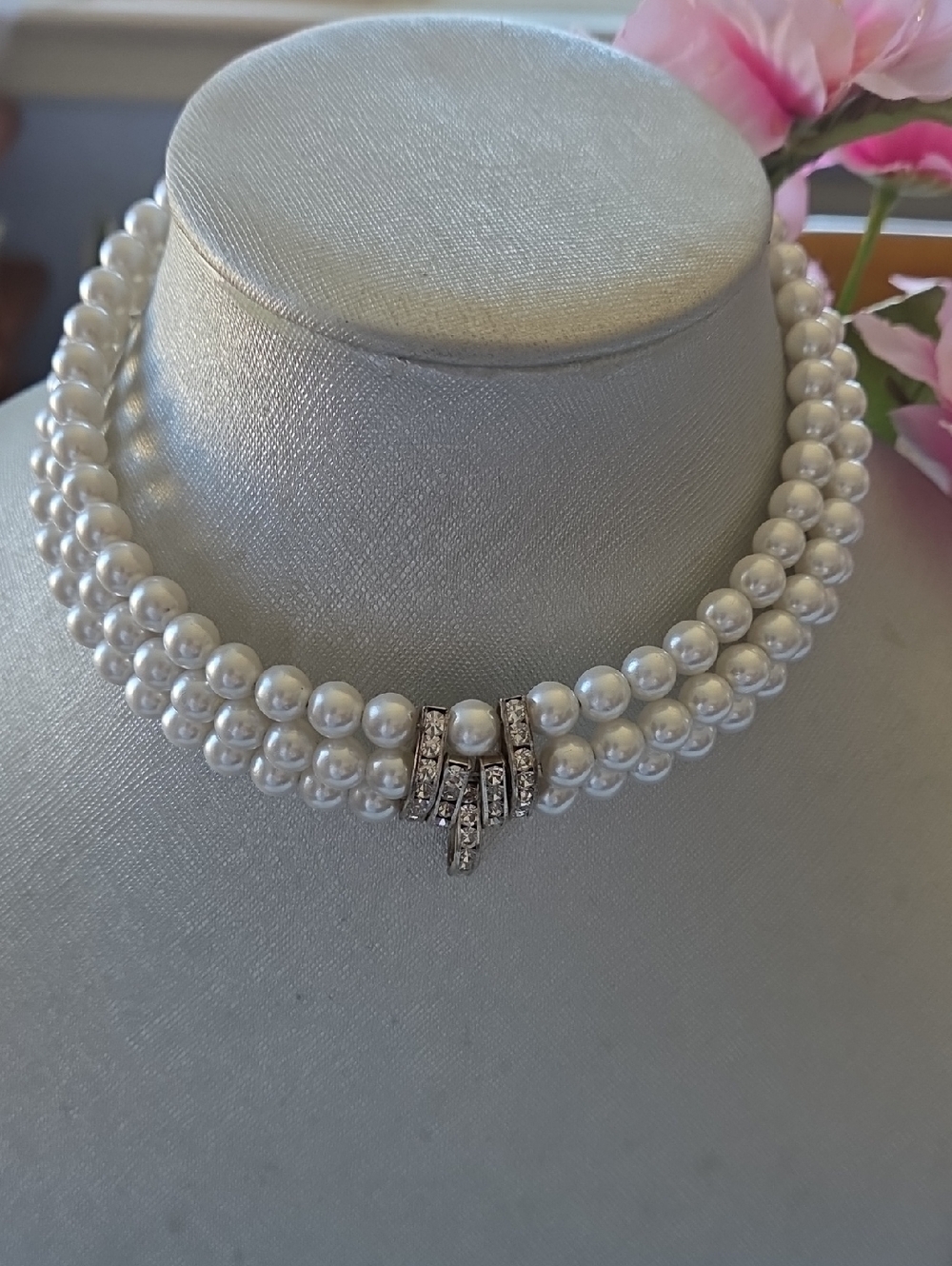 Rhinestone & Faux Pearl Choker Necklace